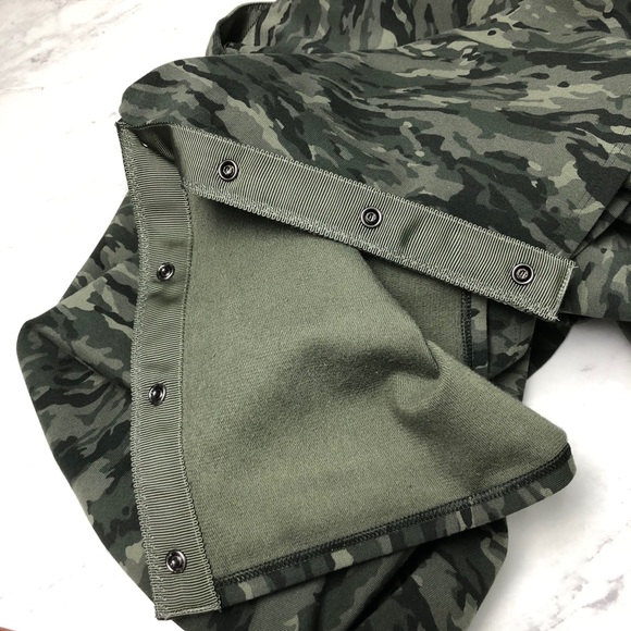 Lululemon Vinyasa Scarf *Cotton Evergreen Camo - Picture 8 of 8